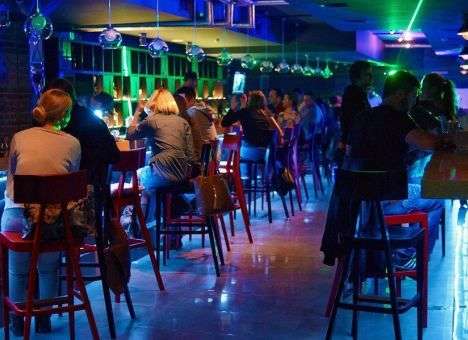 Украинский общепит стали штрафовать за музыку