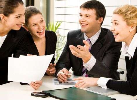 Психологи назвали три качества, которые делают человека отталкивающим