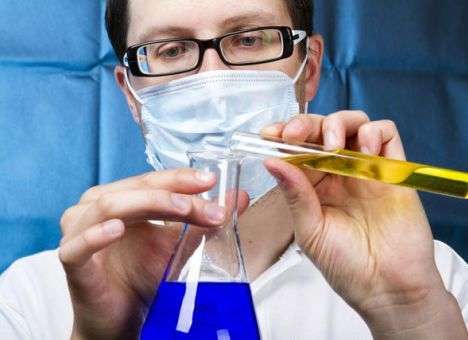 Создано лекарство, блокирующее передачу ВИЧ половым путем