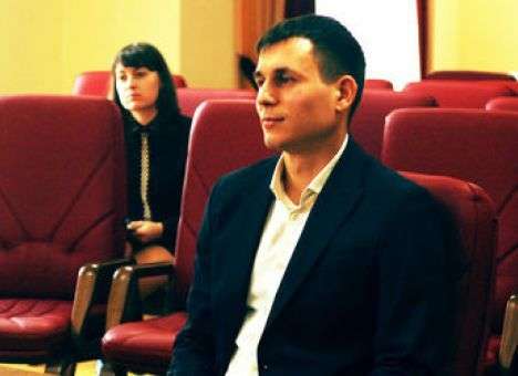 Защитник со своим интересом