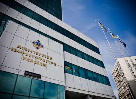 Команда Януковича не сдается