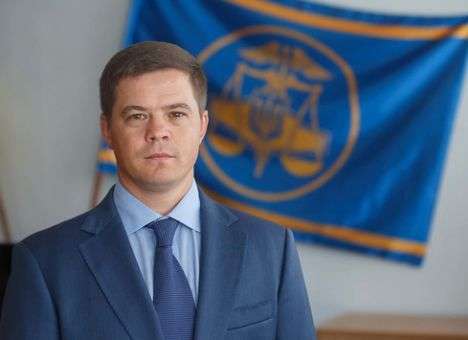 Столичный таможенник уличен в масштабных махинациях