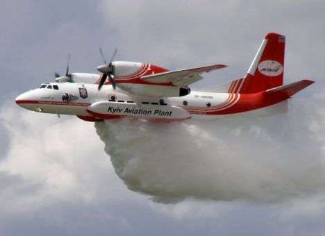 Самолеты ГСЧС Украины тушат лесные пожары в Израиле