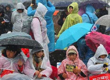 В Южной Корее не утихают протесты