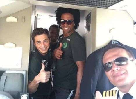 Футболисты «Шапекоэнсе» перед катастрофой успели сделать селфи с пилотом авиалайнера