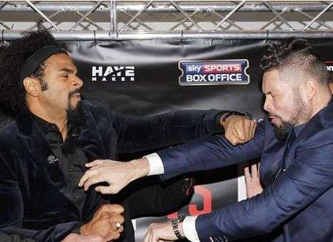 Пресс-конференция Хэя и Белью закончилась дракой (ВИДЕО)