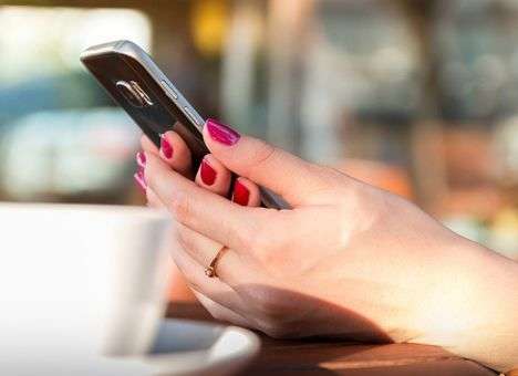 Поставки 4G-смартфонов в 2016 году впервые превысят миллиард штук