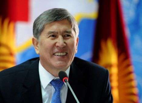 Президент Киргизии заявил, что уходит через год