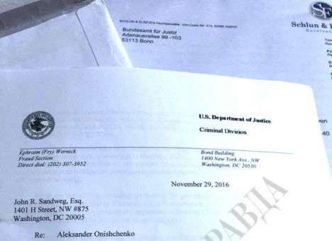 Онищенко заявил, что передал «черные» документы на Порошенко в США