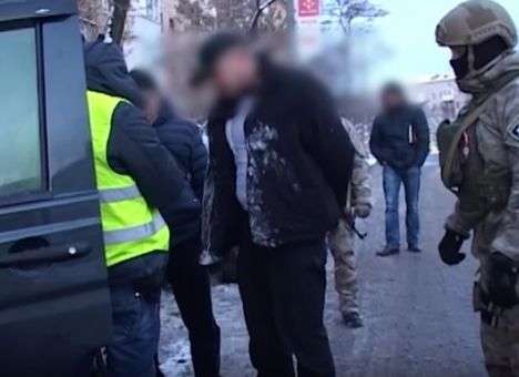 Полиция отчиталась о задержании грабителей, из-за которых завязалась перестрелка в Княжичах