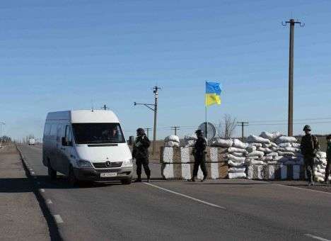 Пункт пропуска Марьинка заработает после обеда
