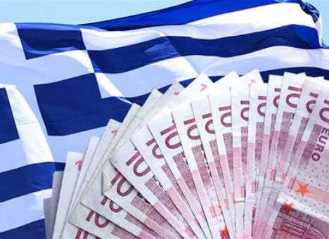 Грецию опять спасают