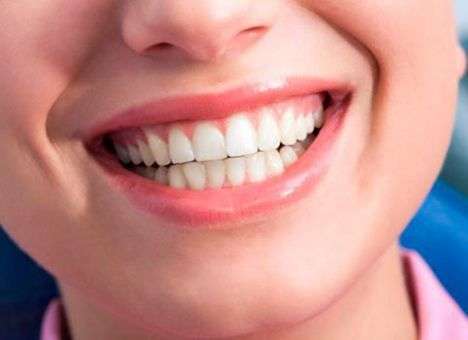 Специалисты назвали 5 натуральных способов для здоровья десен