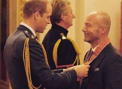 Экс-форвард сборной Англии получил орден Британской империи