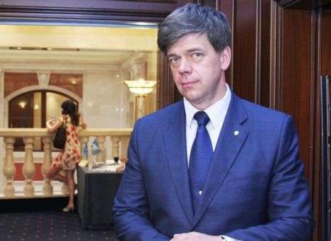 Онищенко обвинил адвоката в предательстве и отказался от него