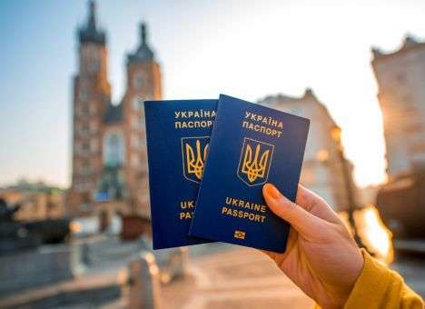 Безвизовый режим Украины с ЕС могут ввести одновременно с механизмом его приостановления в экстренных случаях