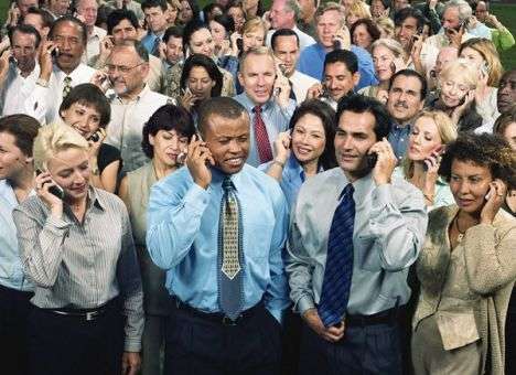 Придуман способ, как избежать перезагрузки мобильной сети на Новый год