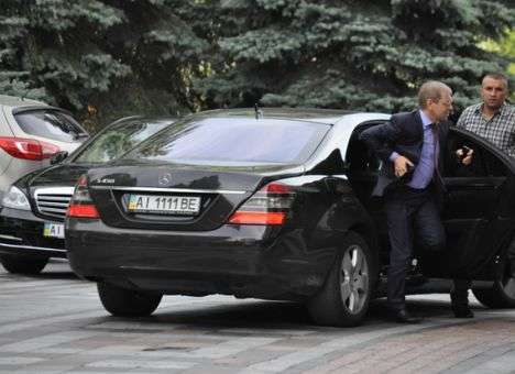 Пашинский купил еще один «Мерседес» за миллион гривен