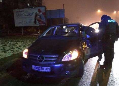 Сотрудник СБУ в состоянии алкогольного опьянения сбил двух человек в Ужгороде