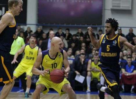 «Будивельник» вновь возглавил турнирную таблицу Суперлиги