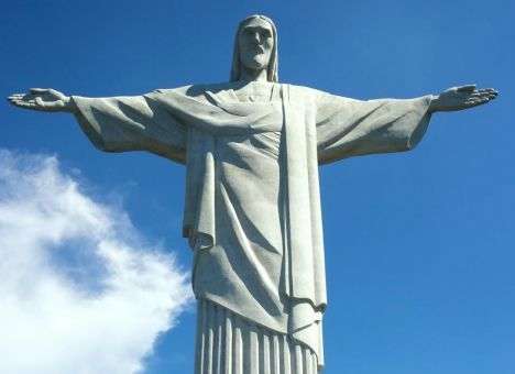 Бразилия начала сбор денег на содержание статуи Иисуса Христа