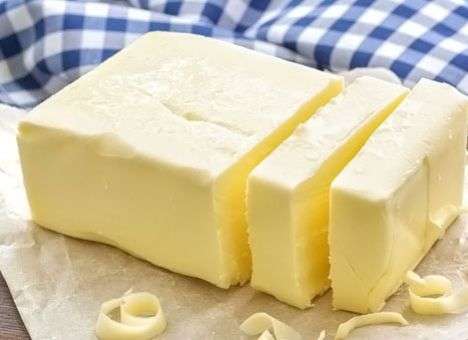 Эксперт назвал марки сливочного масла вредного для здоровья