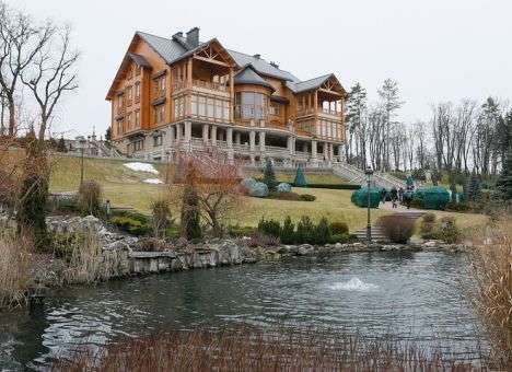 ГПУ рассказала, какое имущество Януковича арестовано в «Межигорье»