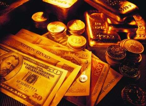 За время войны на Донбассе Украина пополнила свои золотовалютные резервы