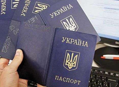 За год гражданами Украины стали 658 иностранцев