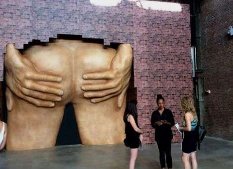 Пяти метровые мужские ягодицы и строительный беспорядок: в Лондоне вручили премии в сфере современного искусства (ФОТО,ВИДЕО)