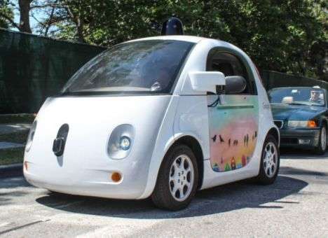 Google выделила проект по разработке робомобилей в Waymo