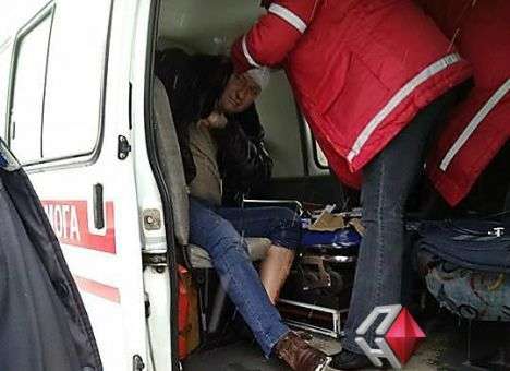 Банда Дедов Морозов с криками «С Новым Годом!» палками избила депутата облсовета