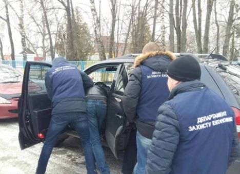 В Черкасской области  на взятке попался чиновник райвоенкомата