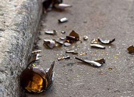 В Китае все 448 жильцов дома ответят за выброшенную из окна бутылку