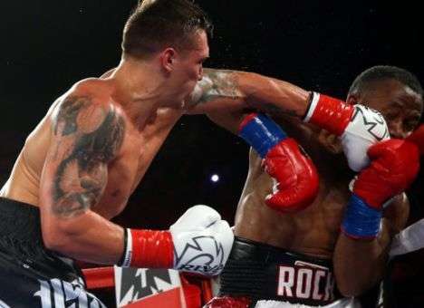 Украинский боксер нокаутировал соперника из ЮАР (ВИДЕО)