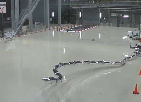 В Японии создали робота из воздушных шаров (ВИДЕО)