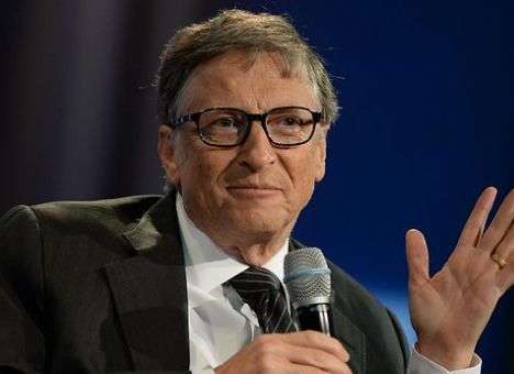 Билл Гейтс выступил в роли Санта-Клауса