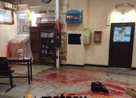 Луценко назвал осквернение уманской синагоги «преступлением против Украины»