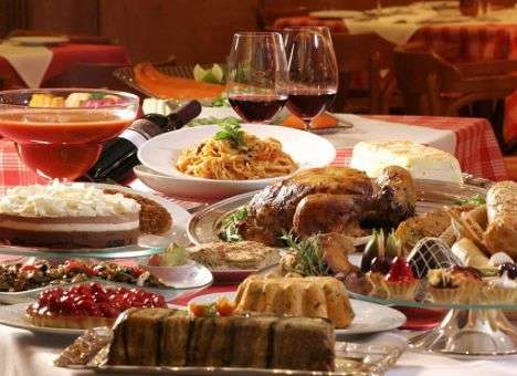 Чем нельзя закусывать алкоголь: черный список продуктов