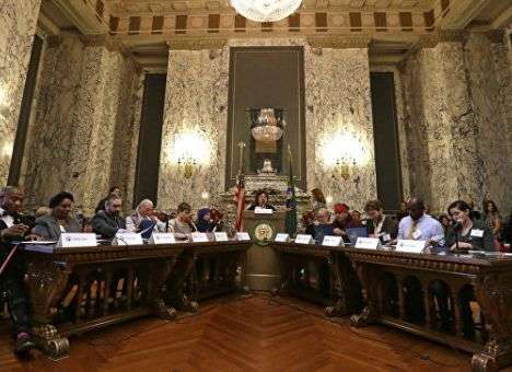 В США оштрафовали выборщиков, не проголосовавших за Клинтон