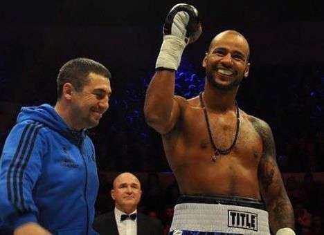 Украинский боксер победил россиянина