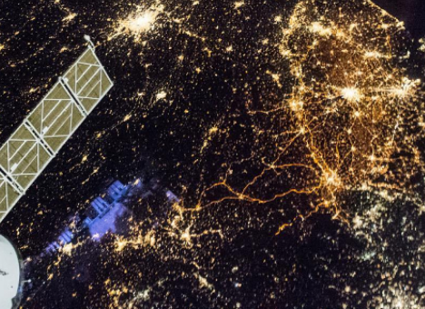 NASA опубликовало фото ночной Западной Европы