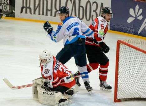 «Донбасс» обыграл «Кривбасс»