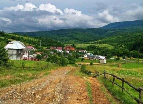Жители Львовщины потребовали от властей автономных отношений с Польшей и ЕС