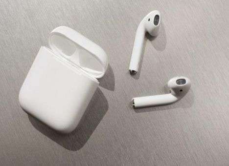 Владельцы AirPods жалуются на быструю разрядку