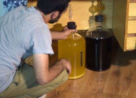 В Пакистане от отравления нелегальным алкоголем умер 21 человек