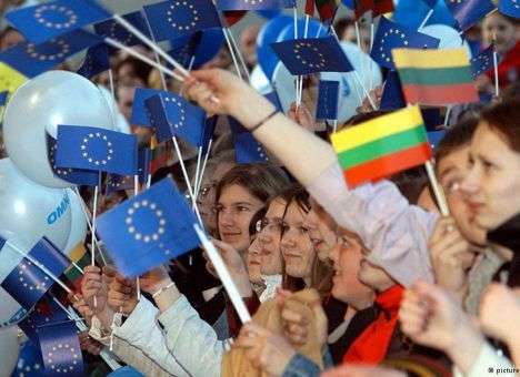 Литва закроет вузы