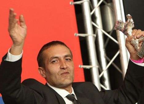 Лауреат Берлинале -2013 продал статуэтку «Серебряного медведя»  за 4 тысячи евро