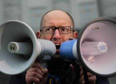 На что рассчитывает отпускник-«камикадзе» Яценюк