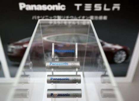 Panasonic инвестирует сотни миллионов в Tesla